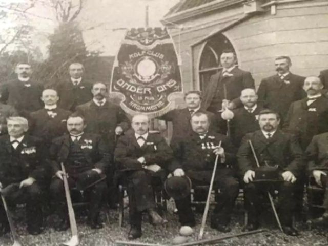 Vaandel Kolfclub Togido