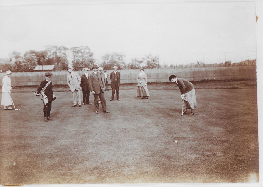 1915_Dameskampioenschap, mevr. Calkoen van Limmen put, oa. A.J. Ife, 3 september