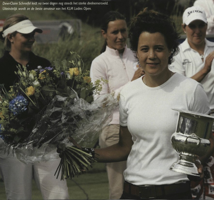 8 Dewi-Claire Schreefel met de beker voor de beste amateur 2004