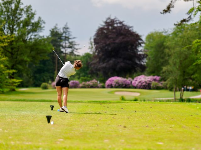 Trompbeker op de Noord-Nederlandse Golfclub
